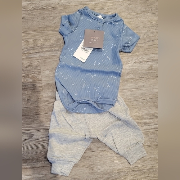 6-months Grayson Mini Baby Boys' 2pc Henley Short Sleeve Bodysuit & Jogger Set - Picture 3 of 3